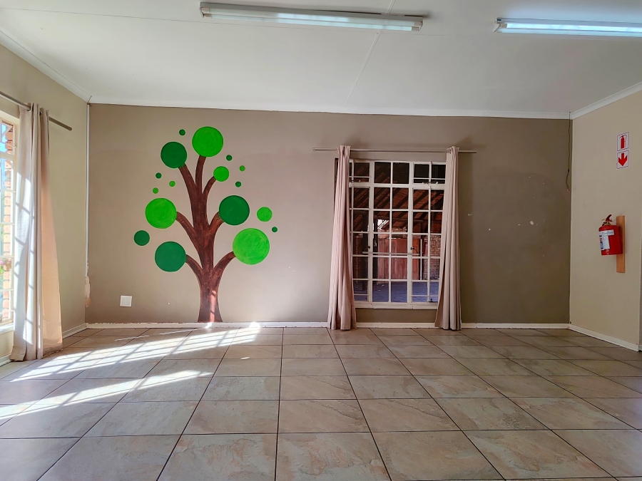 4 Bedroom Property for Sale in Flamwood North West